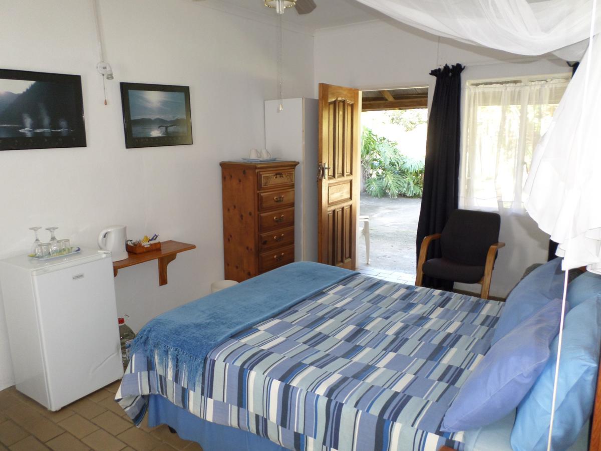 Geckos B&B And Self-Catering Coffee Bay Exterior photo